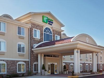 Hotel Holiday Express&suites Meriden