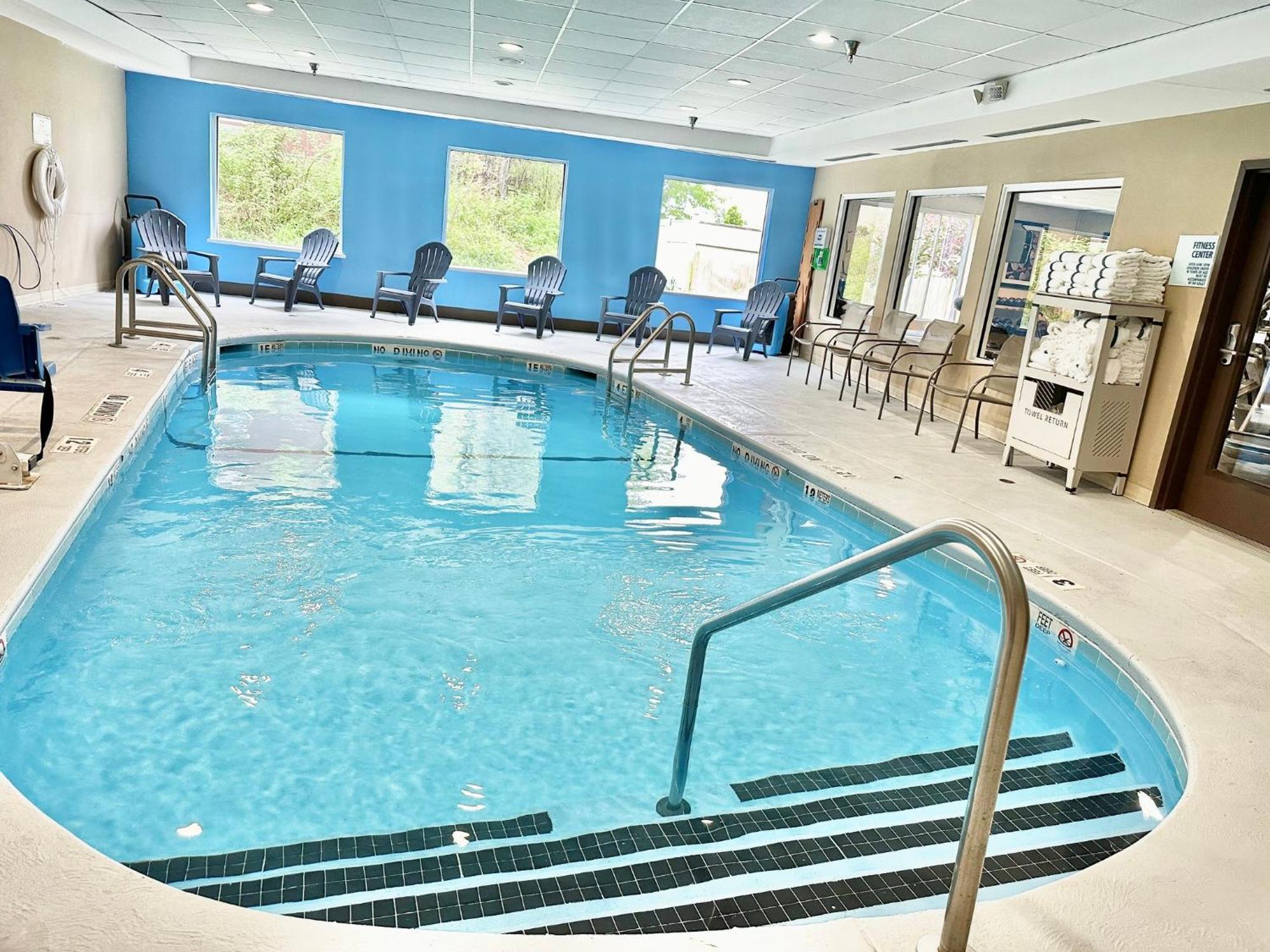 Holiday Express&suites 3*