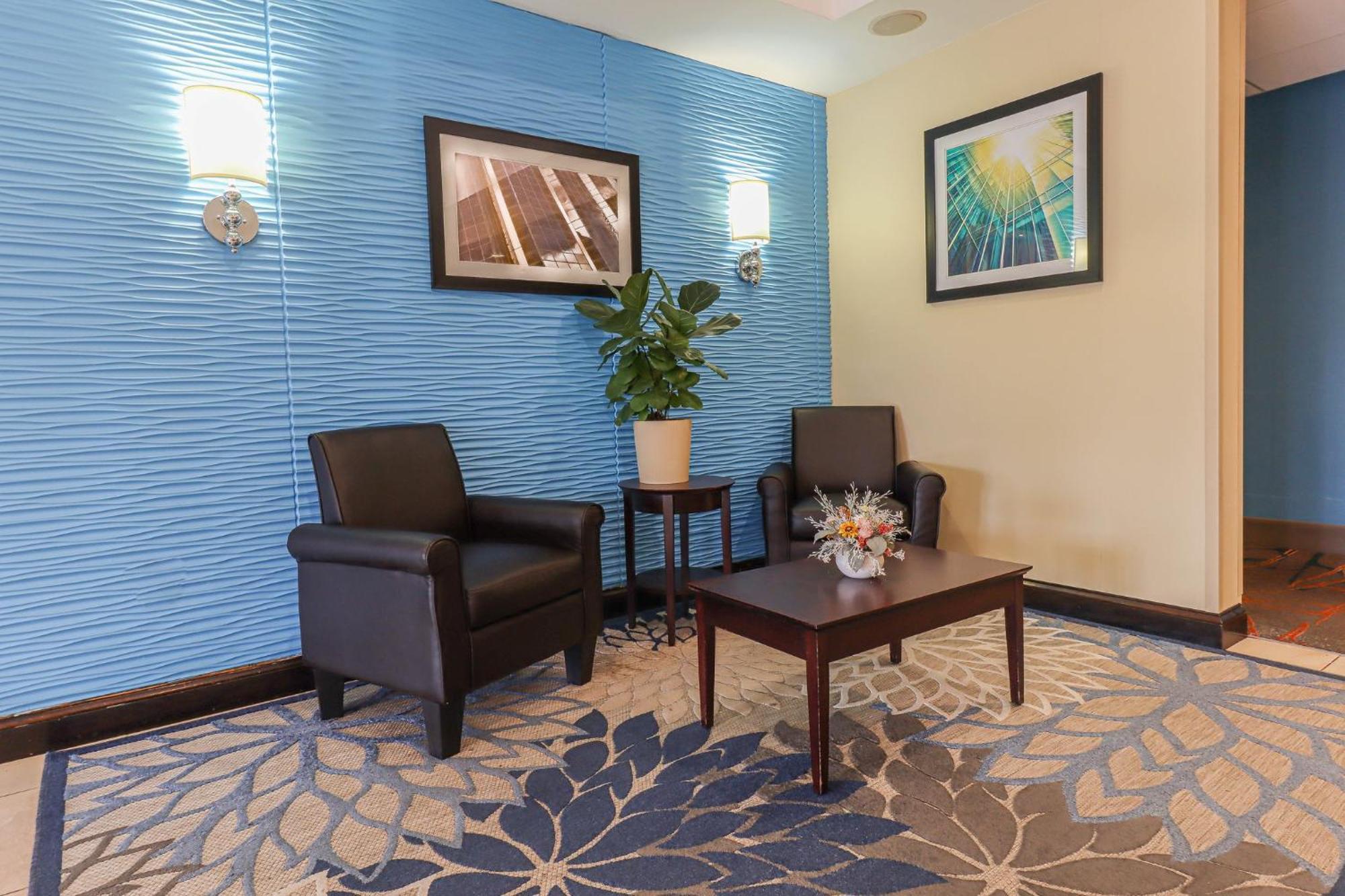 Express And By Ihg Meriden