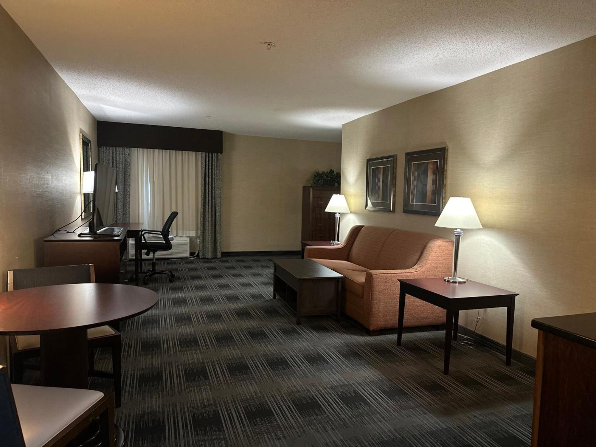 Express And By Ihg Hotel